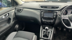 Nissan Qashqai 1.2 DiG-T N-Connecta 5dr Petrol Hatchback